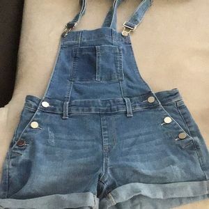 Bebe overall shorts